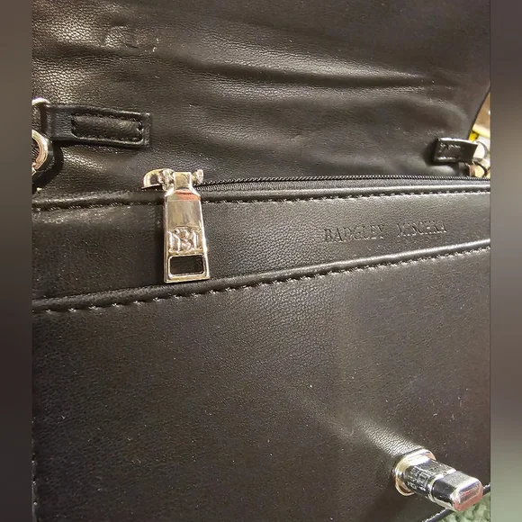 Badgley Mischka Black Quilted Chain Strap Crossbody Handbag NWT - Picture 12 of 14